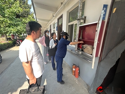 西平县安防办深入基层一线 严查高温安全生产与劳动保护用品销售